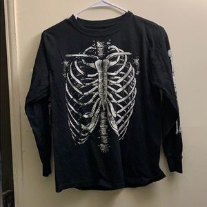 Black matter skeleton shirt
